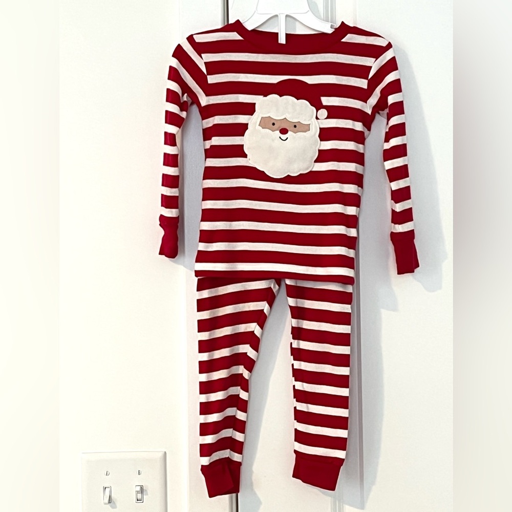 NWOT / Carter's Baby / kids Red and White Santa Pajama Set / 2 T